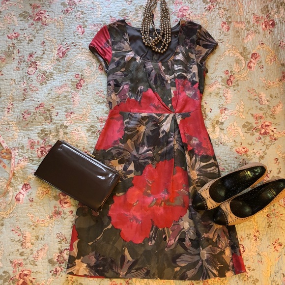 Banana Republic Dresses & Skirts - Banana Republic dress from Mad Men Collection